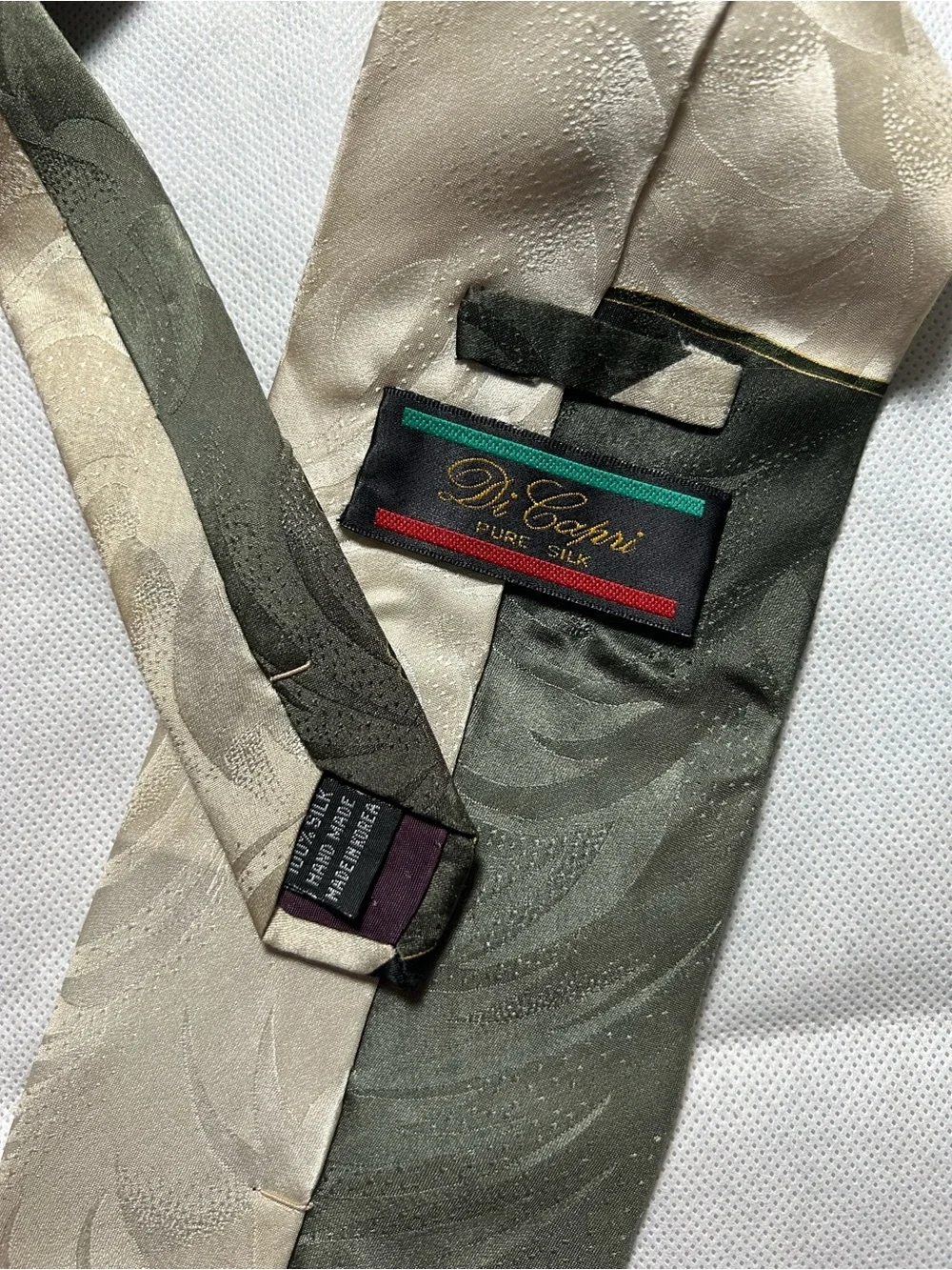 Di Capri silk made in Korea artistic patterned tie